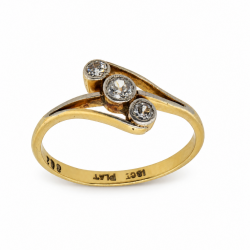 Pre Owned 18ct 3 Stone Diamond Ring ZC41 